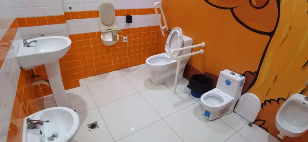 投票显示半数女性曾受*力暴**妇检：做孕检喊疼被医生斥责，检查时男子推门而入，“人格被踩在脚下狠狠践踏”