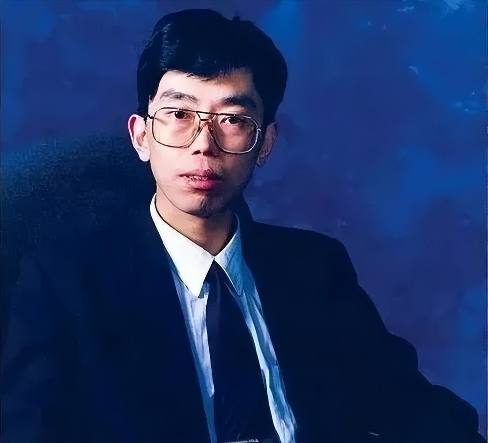 脑白金创始人的传奇一生,从白手起家赚50万到负债累累