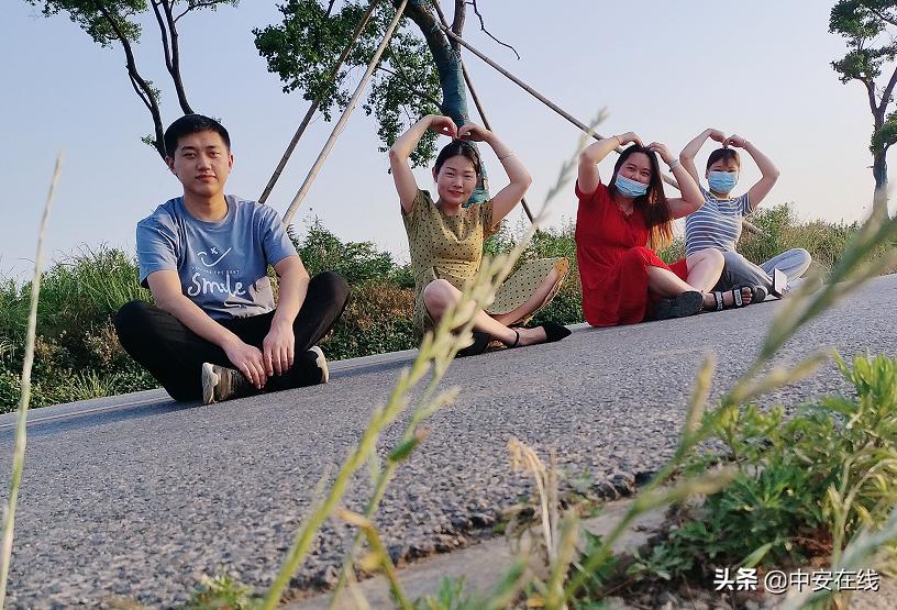 核酸采样员温暖时刻,当核酸检测遇上父亲