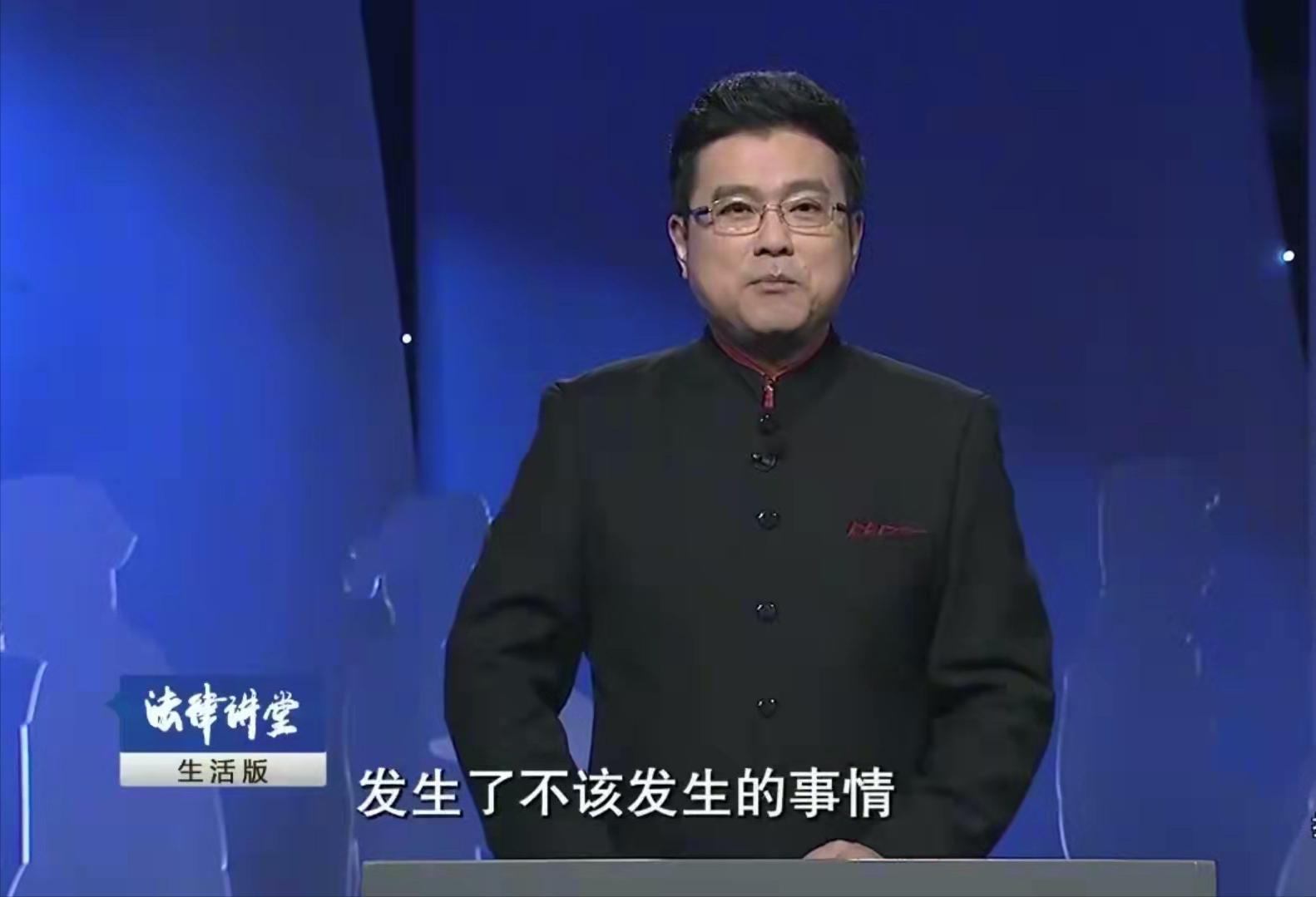 女子抓老公出轨闺蜜,女子抓丈夫出轨闺蜜