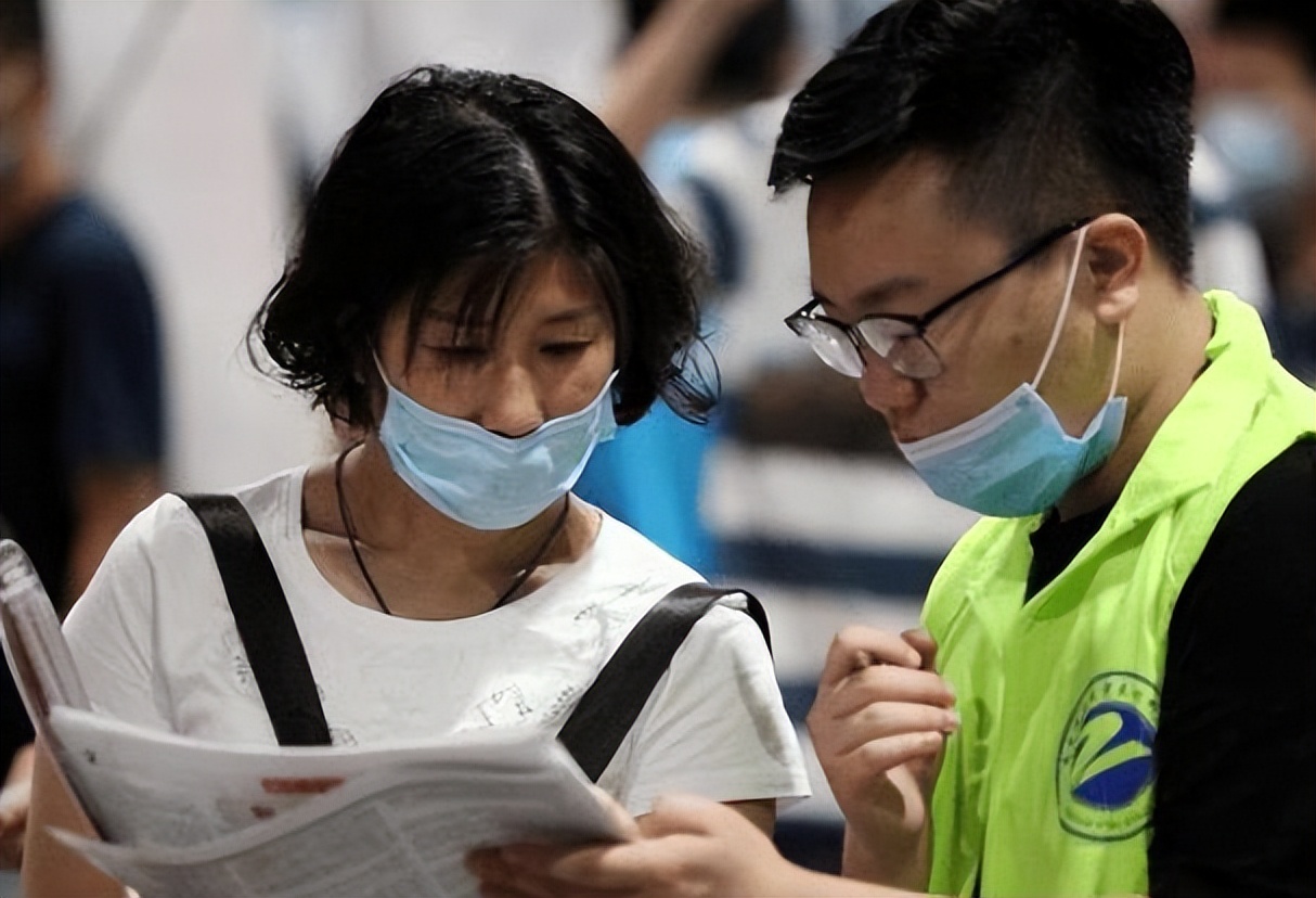 排行榜前十名的最挣钱的专业大全,赚钱的专业排名文科