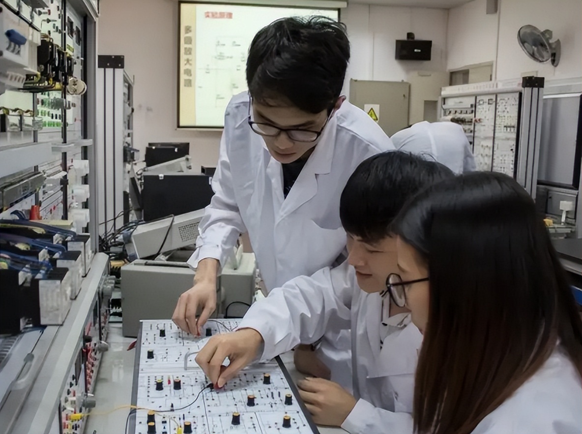 2022理科专科热门专业排名前十名,最近五年的理科热门专业