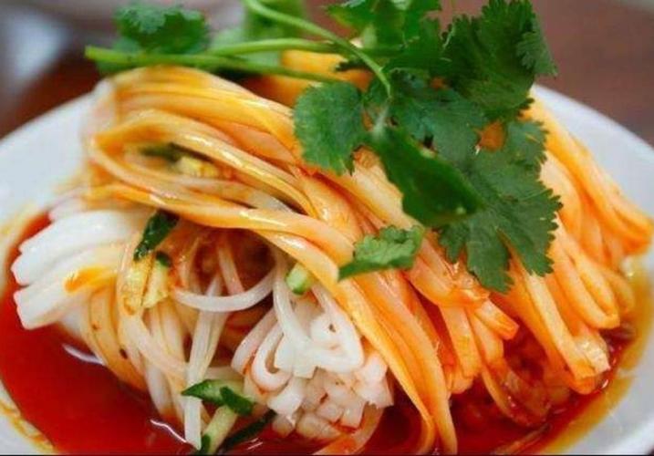 魏家凉皮上演宫斗剧，年薪200万的打工仔，如何把老板吃得死死的