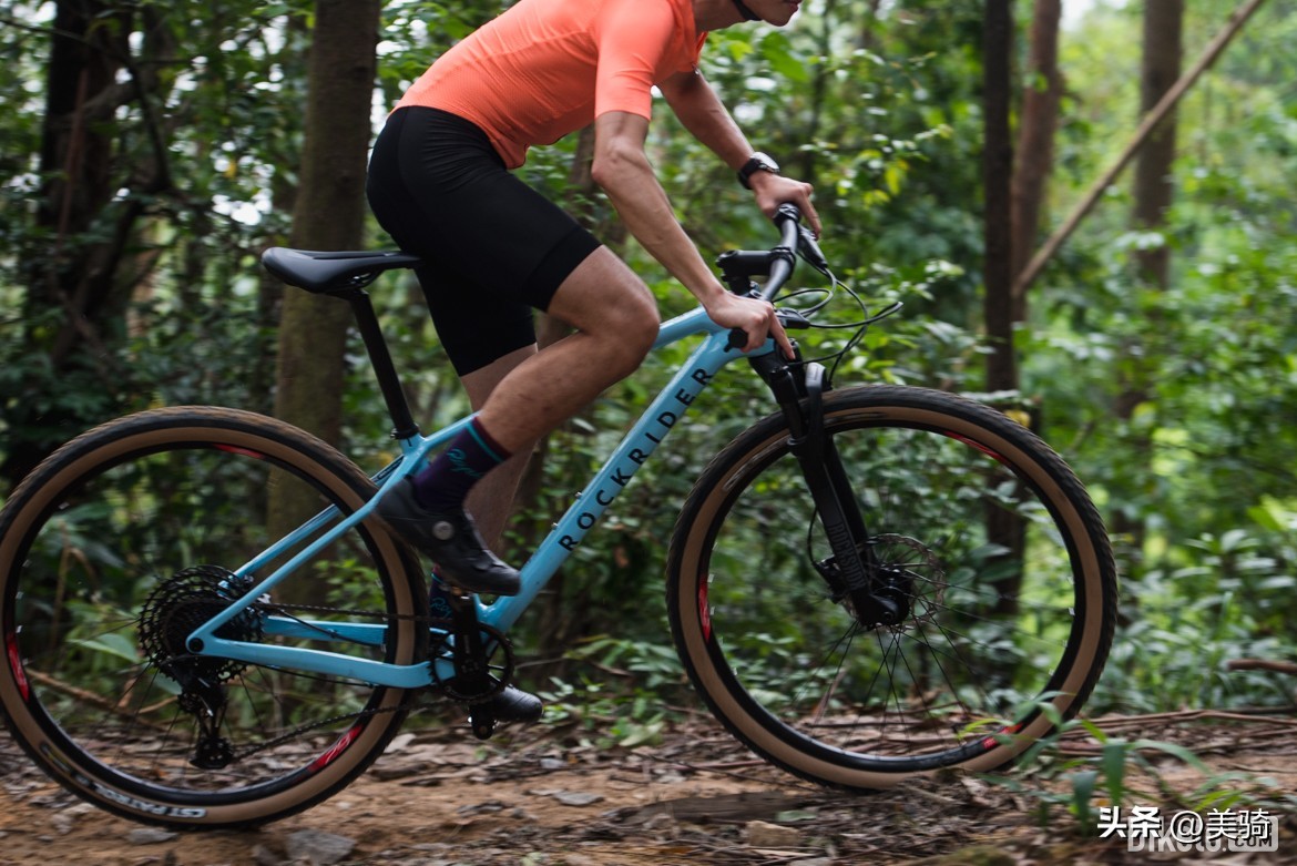 迪卡侬race900山地车测评,迪卡侬rockrider530山地车