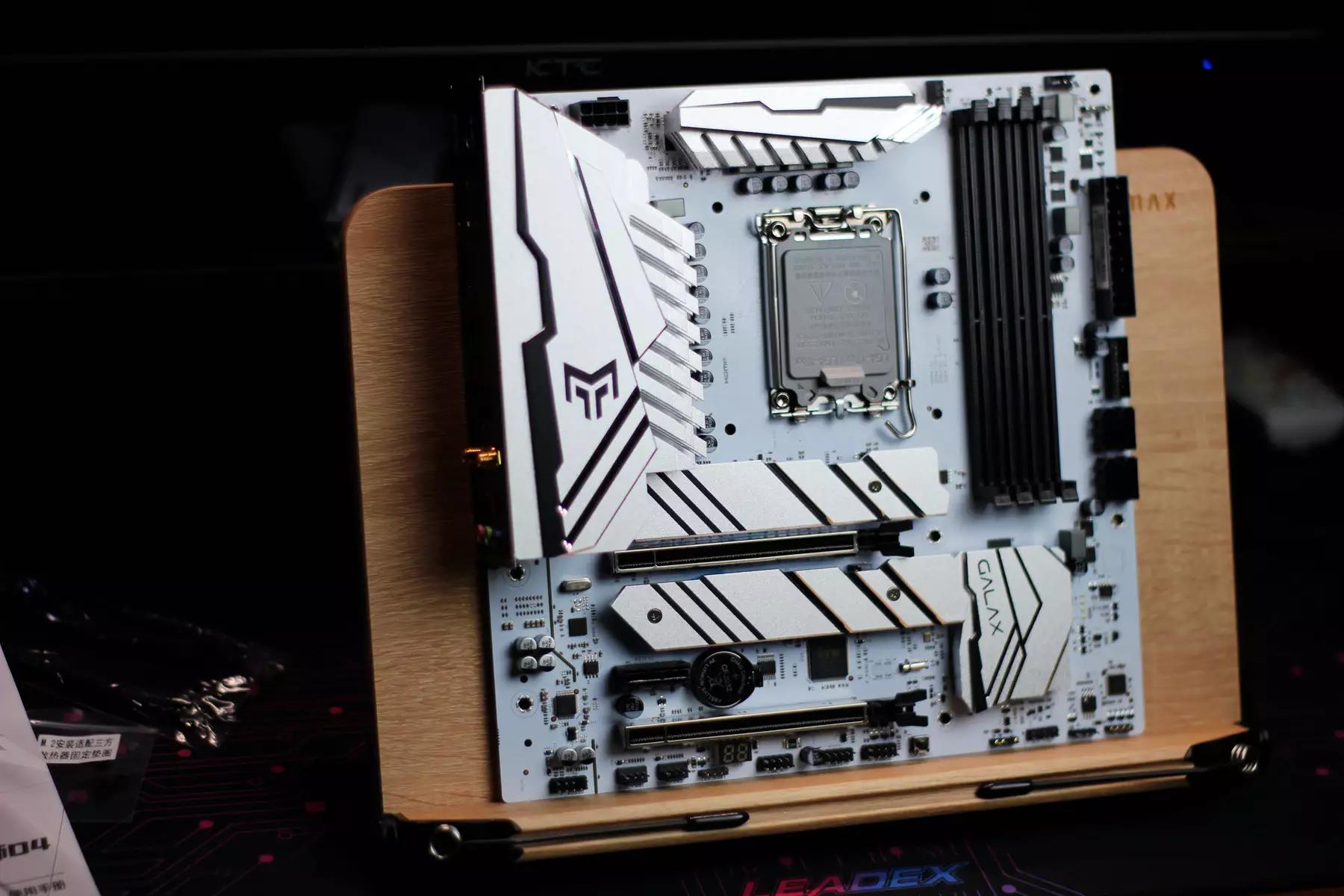 影驰b660m金属大师,影驰b660金属大师主板超外频