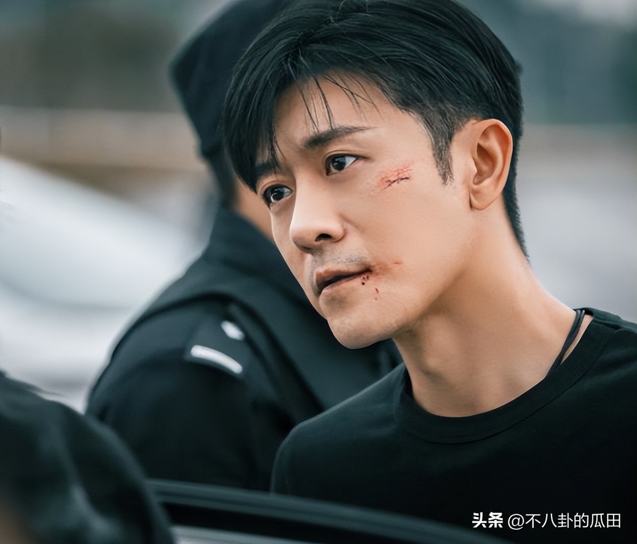 长相成熟棱角分明的帅气男星,年轻时最痞帅的明星男