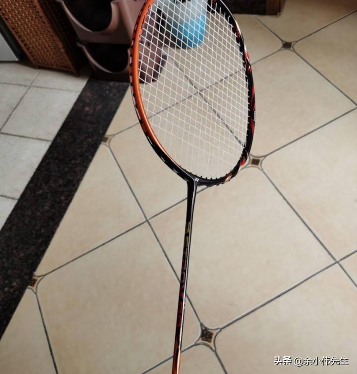 羽毛球球拍yonex天斧99,尤尼克斯astrox99台湾版