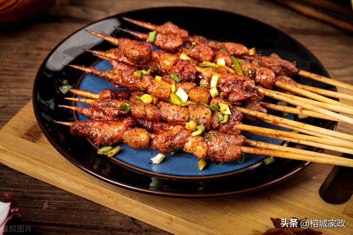 孕早期喝了啤酒吃烧烤,孕前三个月能吃烧烤吗