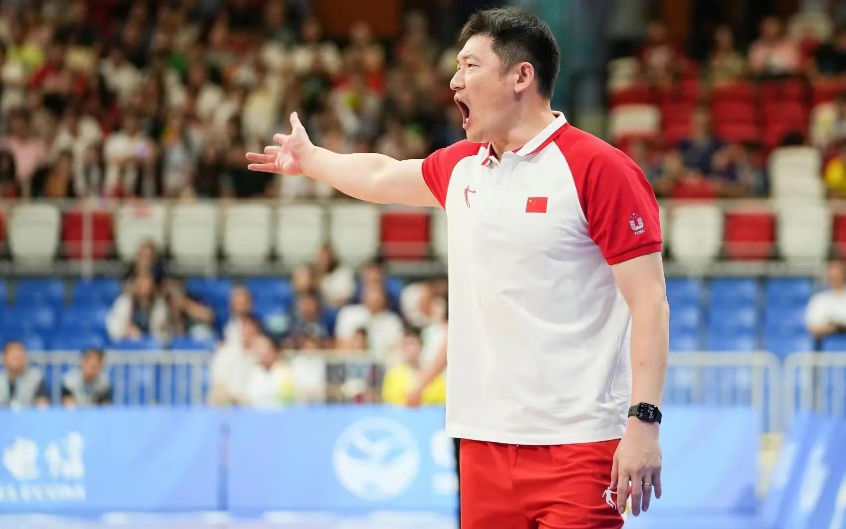 张宁赛后发言引争议,张宁怒怼野球场