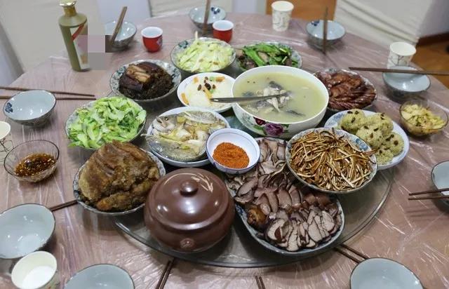 表弟结婚送了200,表弟结婚送1000元礼物