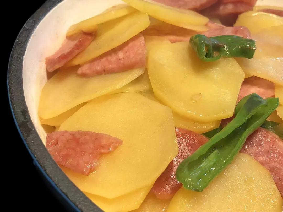 潮爸1月5日午餐记录,品尝东海刀鱼,跟长江刀鱼不一样的咸鲜味