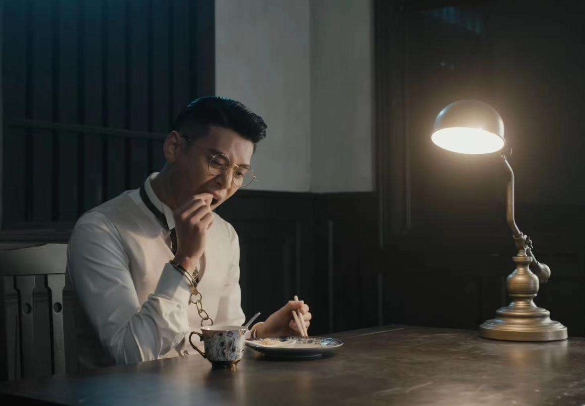 看了8集《薄冰》被“闪现”浅井光夫惊艳，出道12年的他是该火了