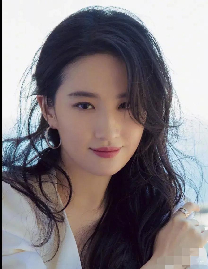 刘亦菲和宋轶谁更美,刘亦菲宋轶最新写真