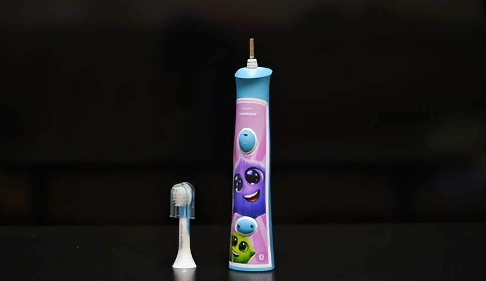 飞利浦电动牙刷推荐评测2023,usmile和飞利浦的电动牙刷哪个好用