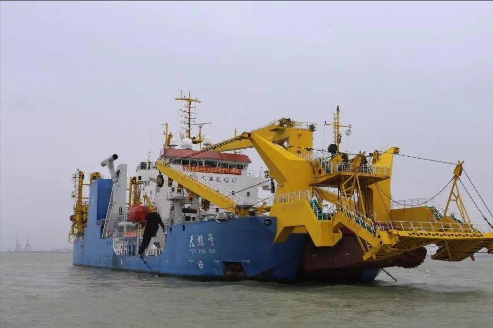 中国大型挖泥船,中国超大型挖泥船