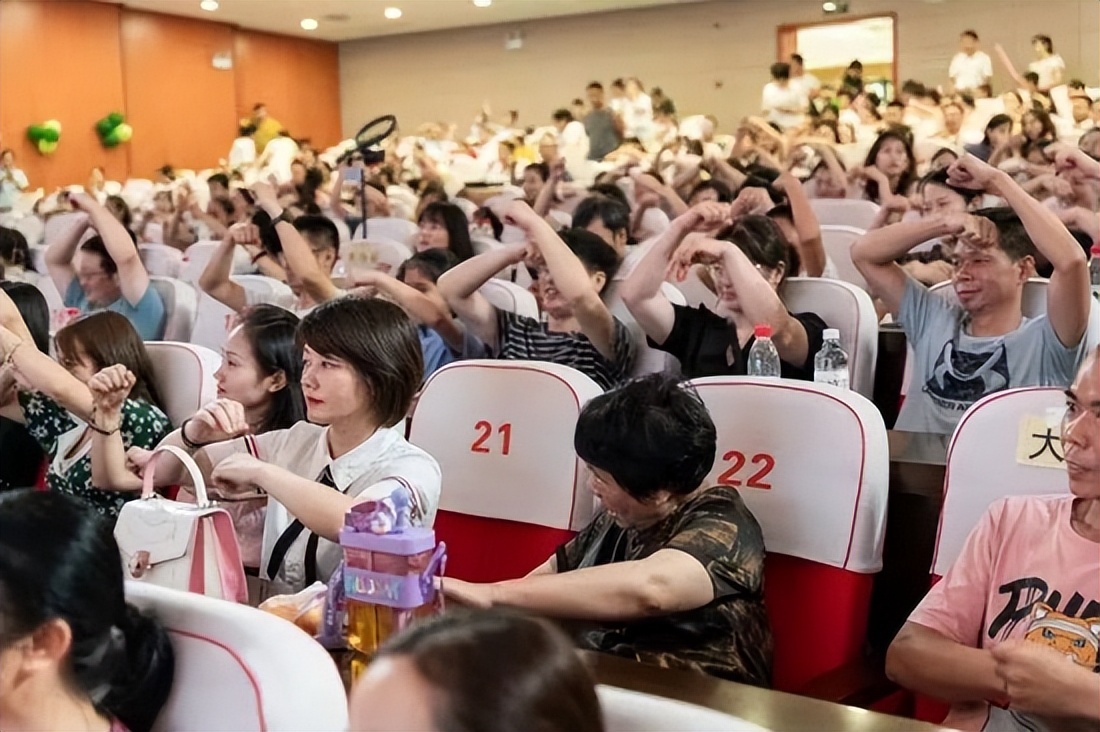 万婴茂华幼儿园2023届毕业典礼,万婴茂华幼儿园毕业典礼