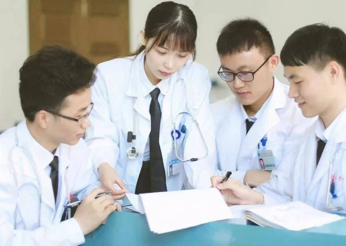 考研就业前景好的十大专业,考研适合报考的十大高薪专业