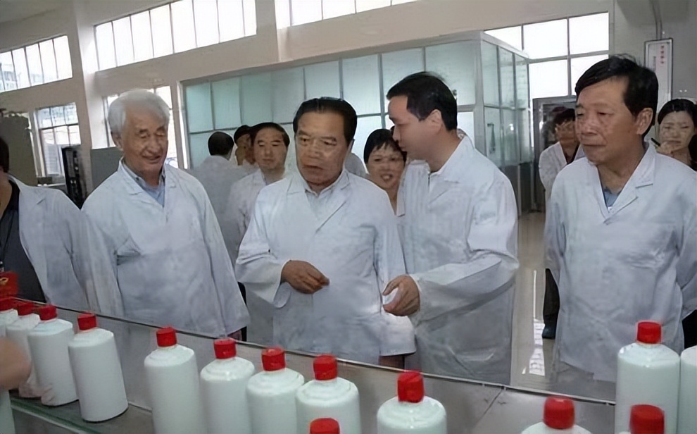 茅台酒那么贵怎么防止员工偷喝,茅台酒厂如何防止员工喝茅台