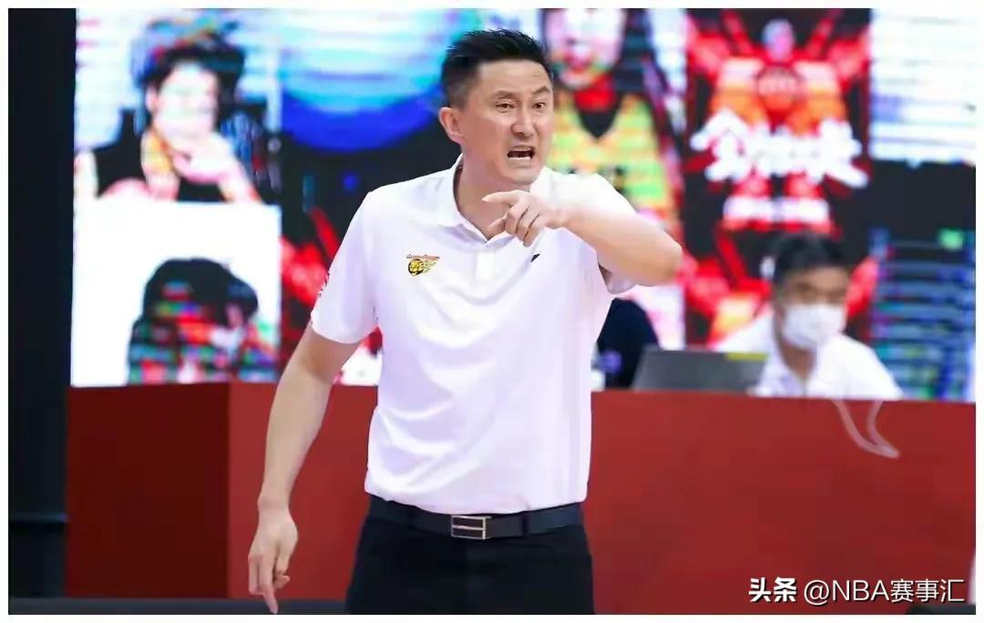 曾令旭在cba数据,曾令旭为什么能在cba打这么久