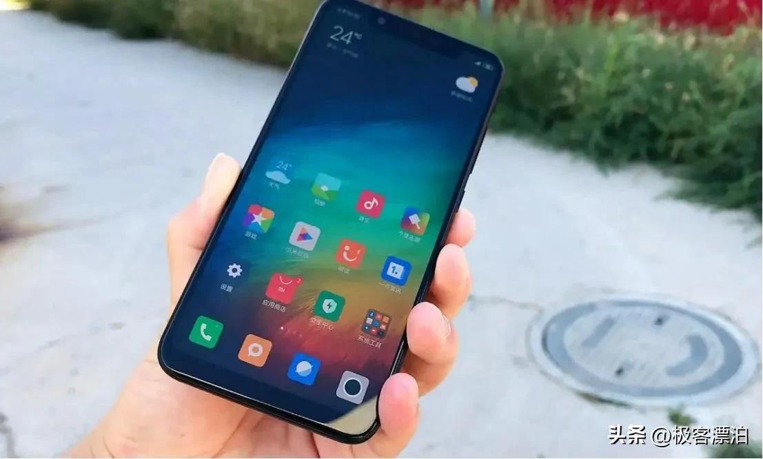 手机买8g128g的好还是12g256g的,手机128g256g和512g有什么区别