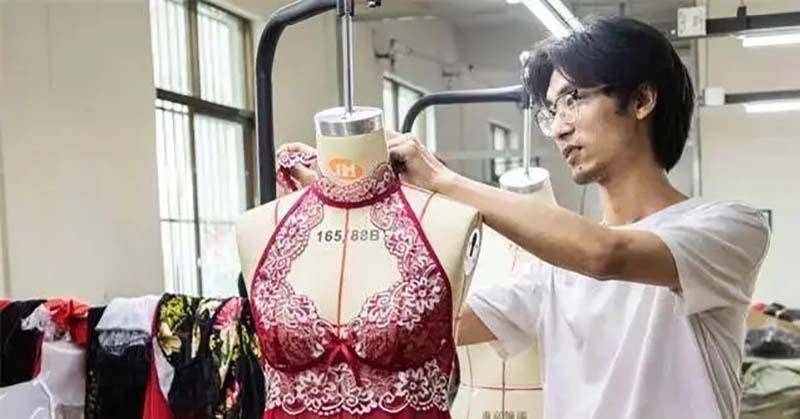 大学生卖衣服创业赚差价,大学生卖衣服一天卖出500件