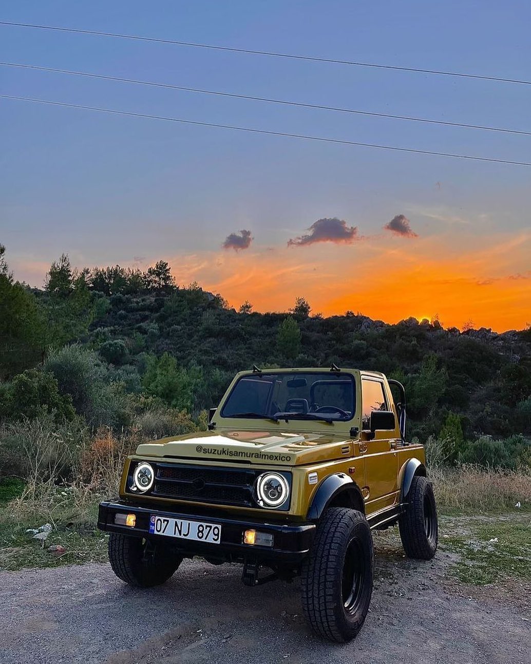 日本铃木吉姆尼一代,吉姆尼第二代samurai