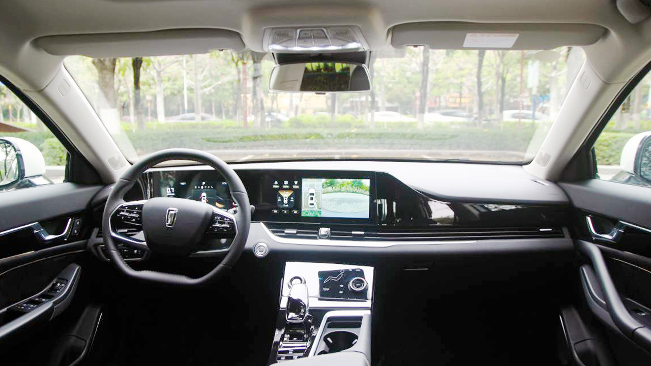 14奔腾b70试驾完整视频,奔腾b7015周年纪念版