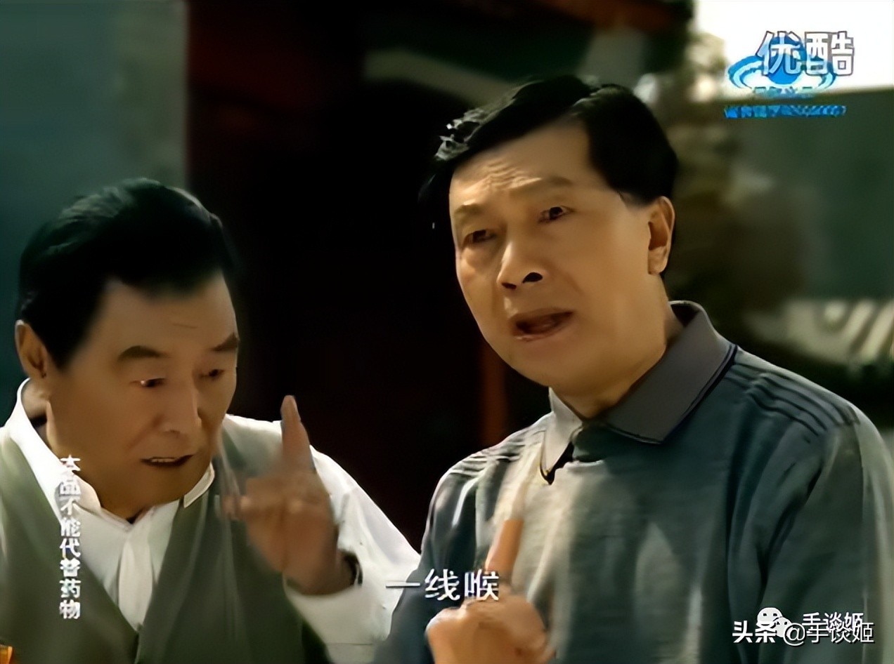 “最懂卖酒卖药”的董事长，因在游戏里被封，便自己做了个游戏