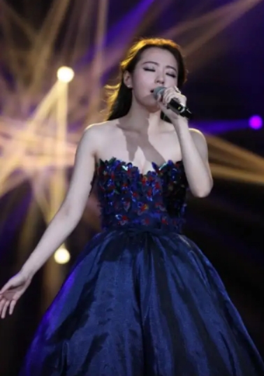 张靓颖冯轲近况,冯轲张靓颖近况