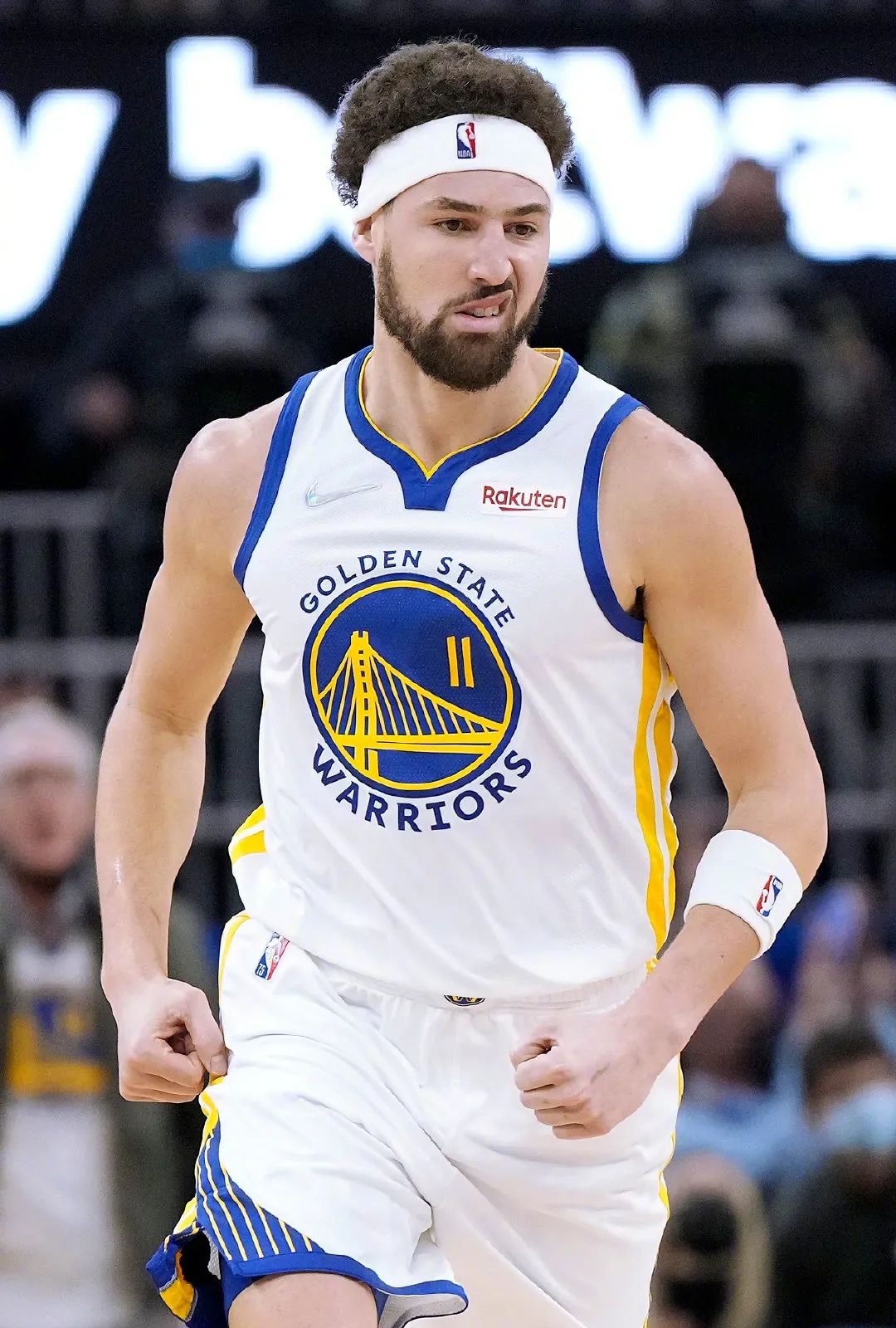 克莱汤普森复出之战库里反应,克莱复出暴扣库里