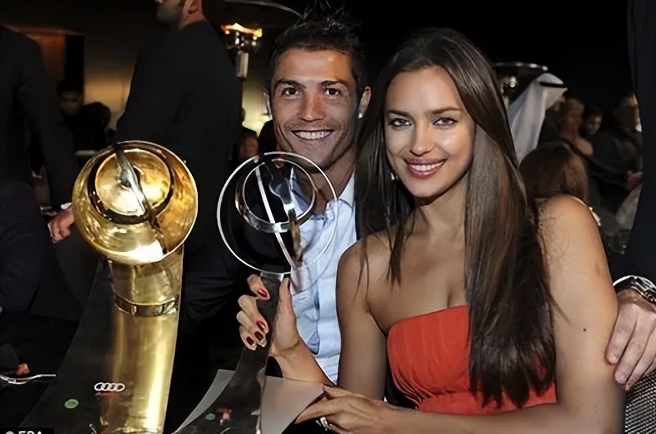 c罗与名模伊莲娜金童玉女的爱情,c罗前任伊莲娜看世界杯