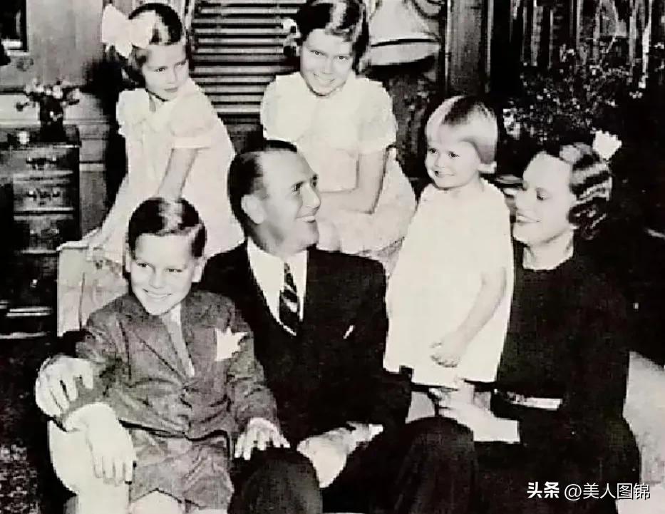 摩洛哥王妃格蕾丝凯利的儿子,摩纳哥王妃格蕾丝凯利莫妮卡