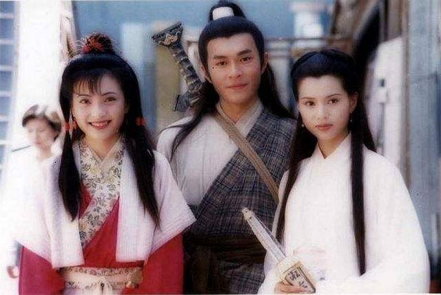 老演员整容脸变形,老年人整容前后照片