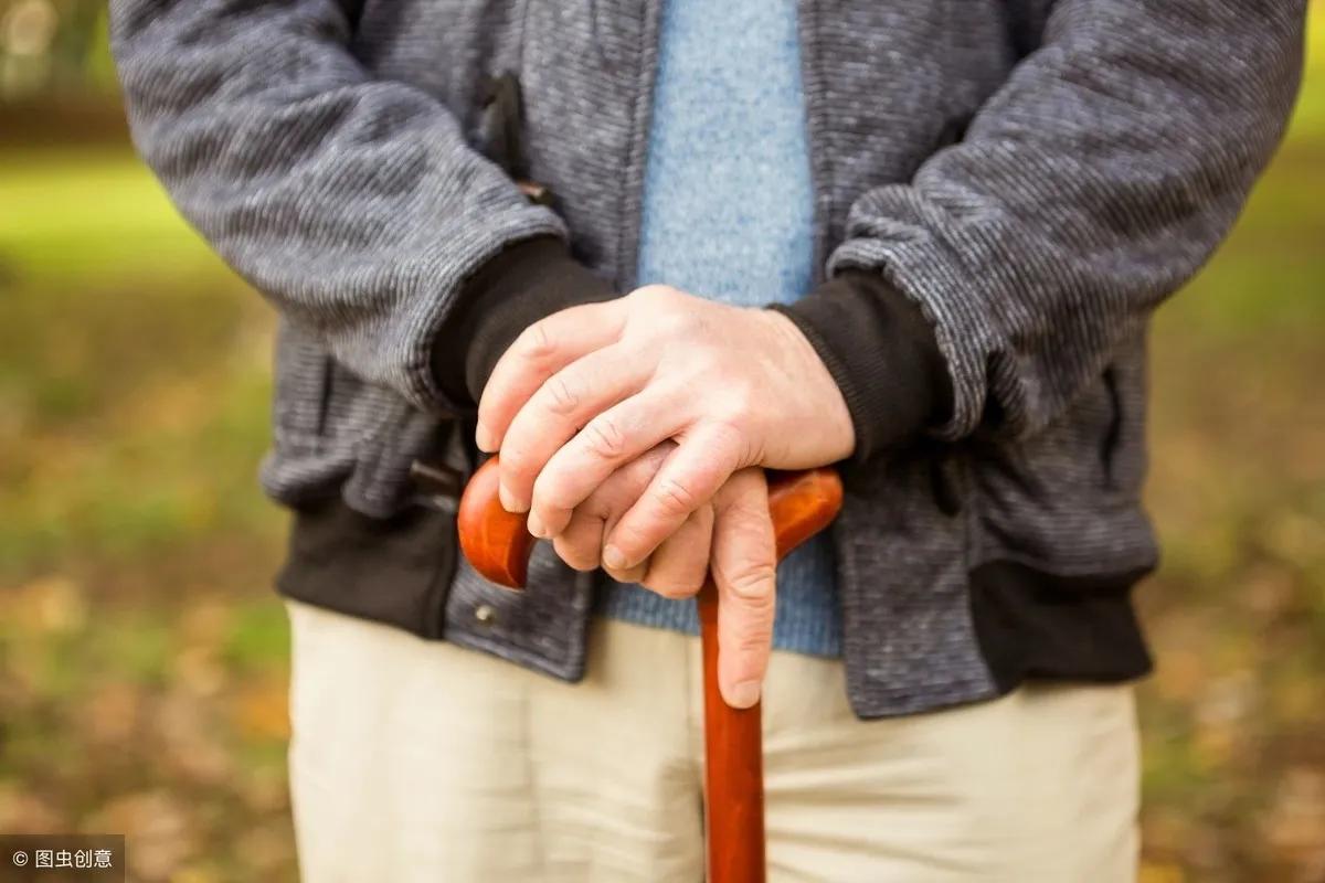 缺德邻居欺负老实婆婆,缺德邻居的视频