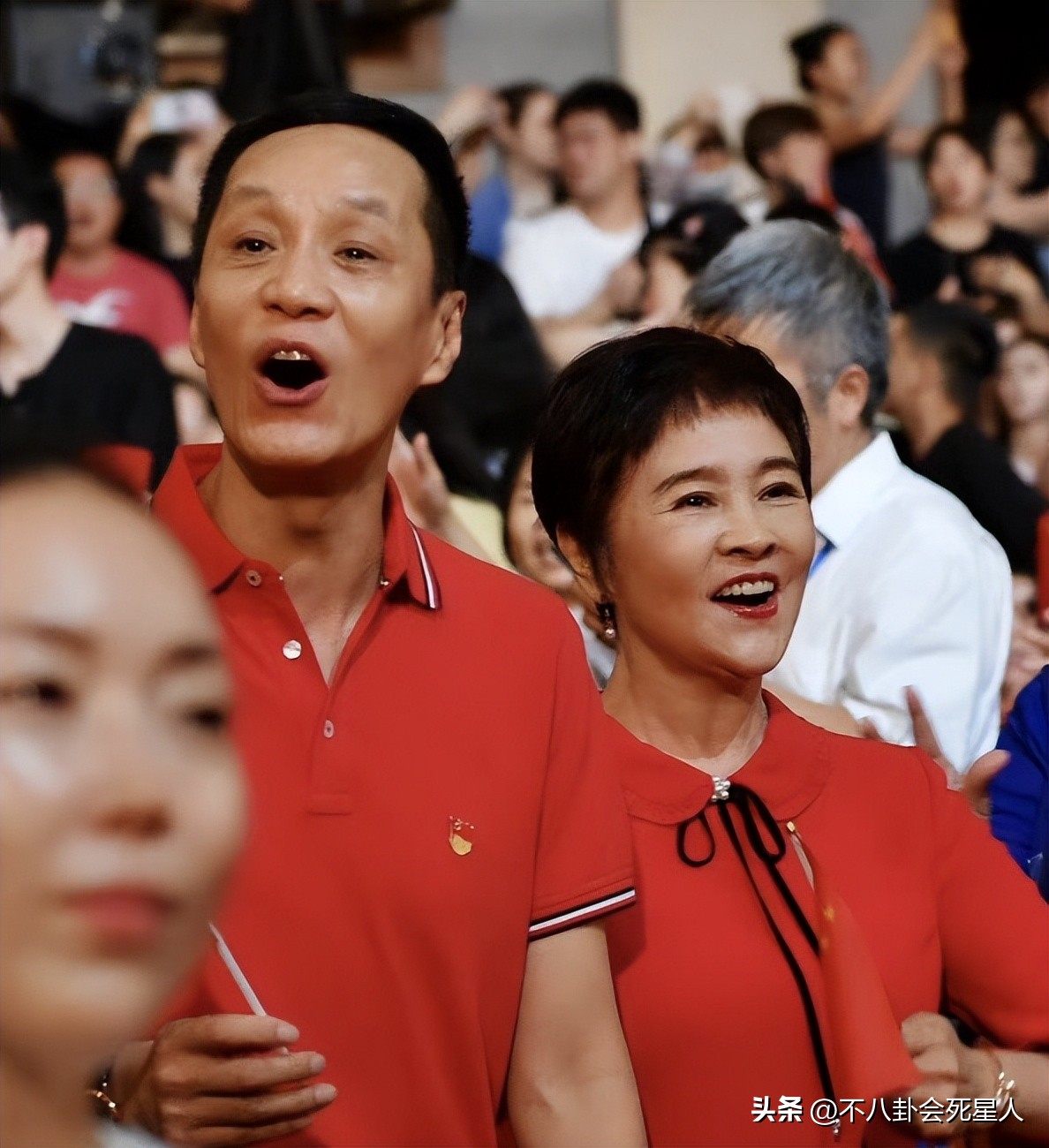 冯远征为爱妻庆生,冯远征生日祝寿