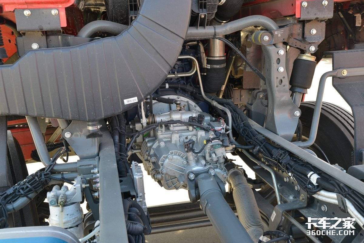 重载版5米8六缸中卡载货车,6.8米载货车公认油耗最低的4款车