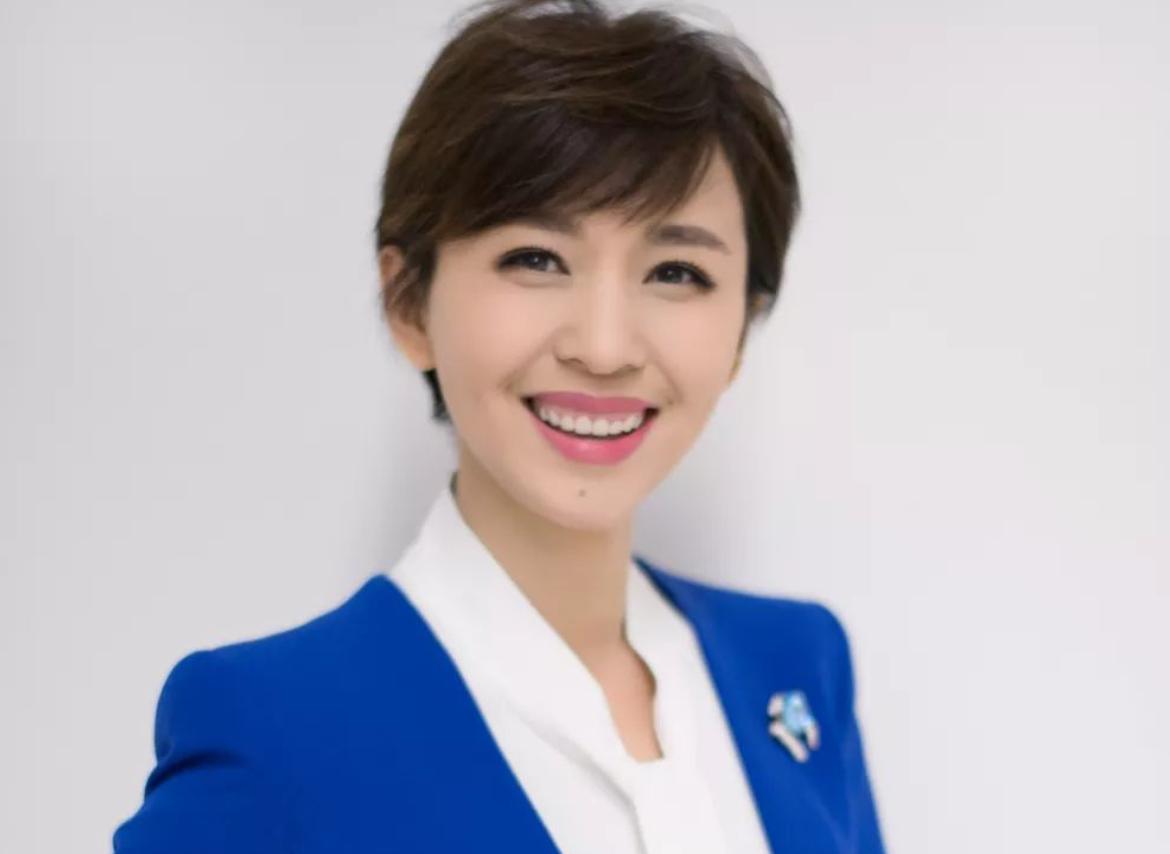 两天六个瓜：梁朝伟长居日本，李亚鹏欠债四千万，乐嘉为女人还俗