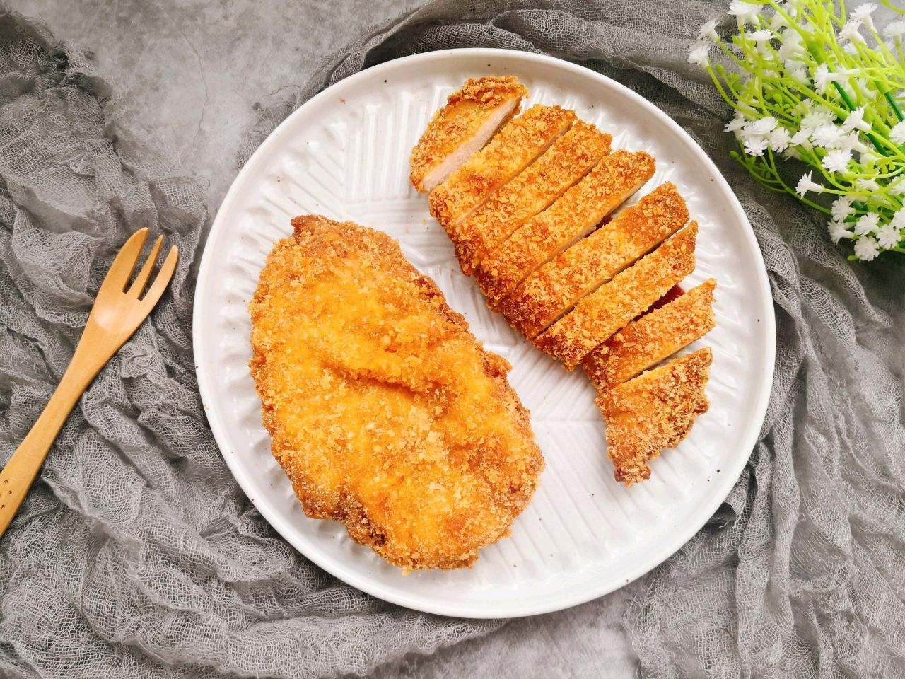 加盟鸡排的总费用是多少钱,加盟鸡排小吃大约需要多少钱