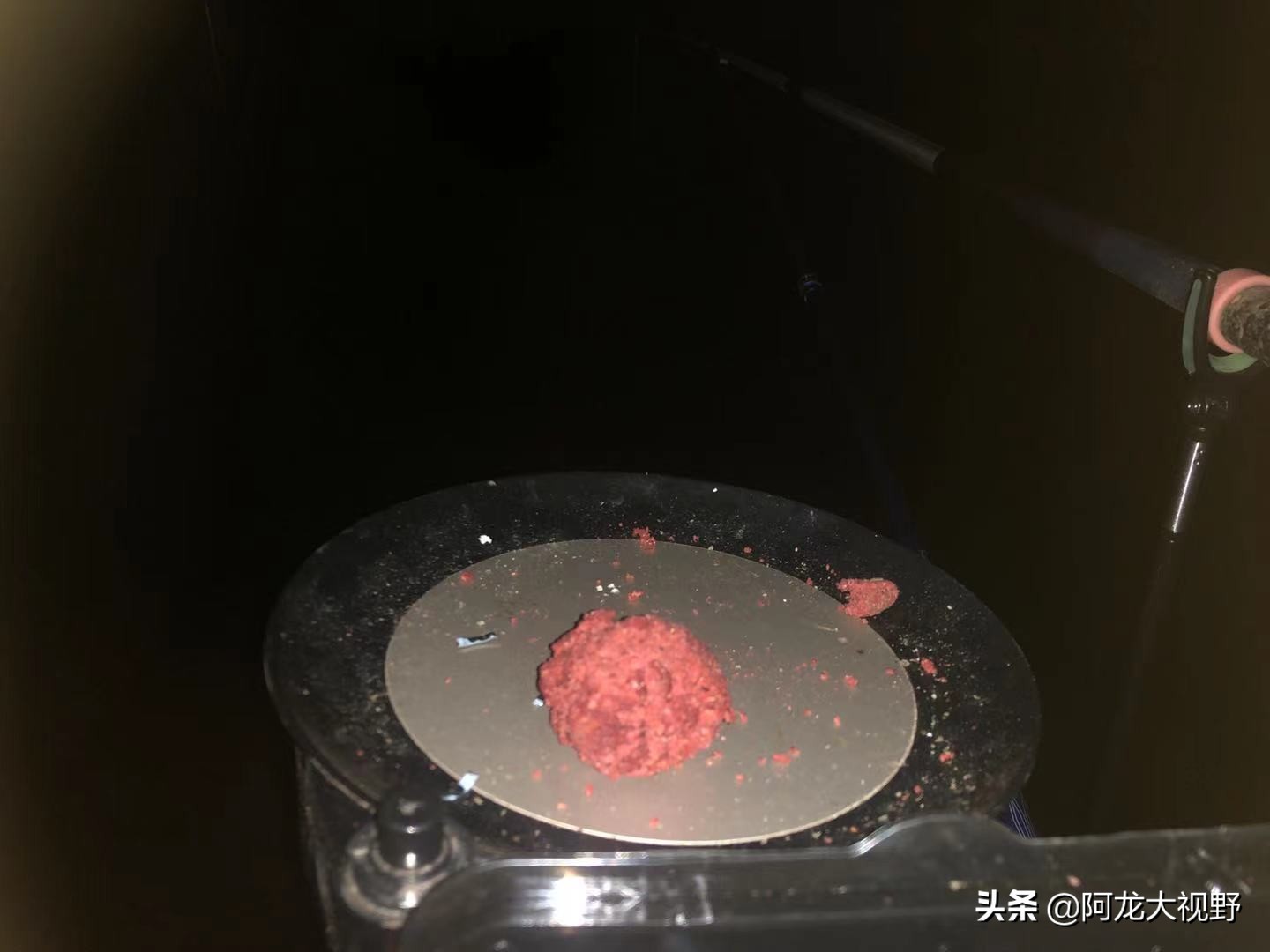 野钓：小河道巧夺大板鲫和黄骨鱼！分析得当，渔获自然少不了