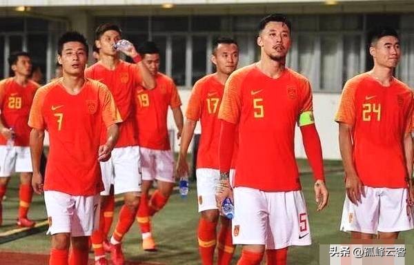 椋炰簡鍗婁釜鍦扮悆,鍥借冻澶囨垬涓夋湀涓ゅ満鐑韩