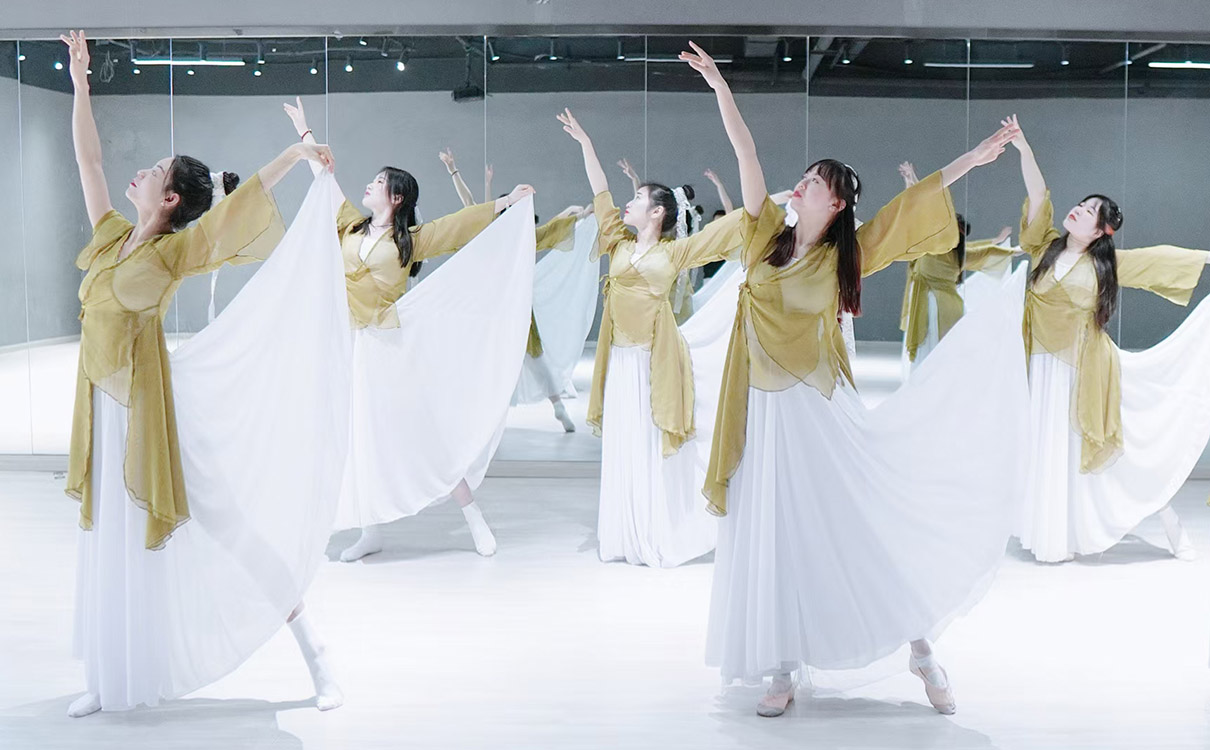 深圳上塘地铁站周围的成人国风舞培训班有那些，哪家好