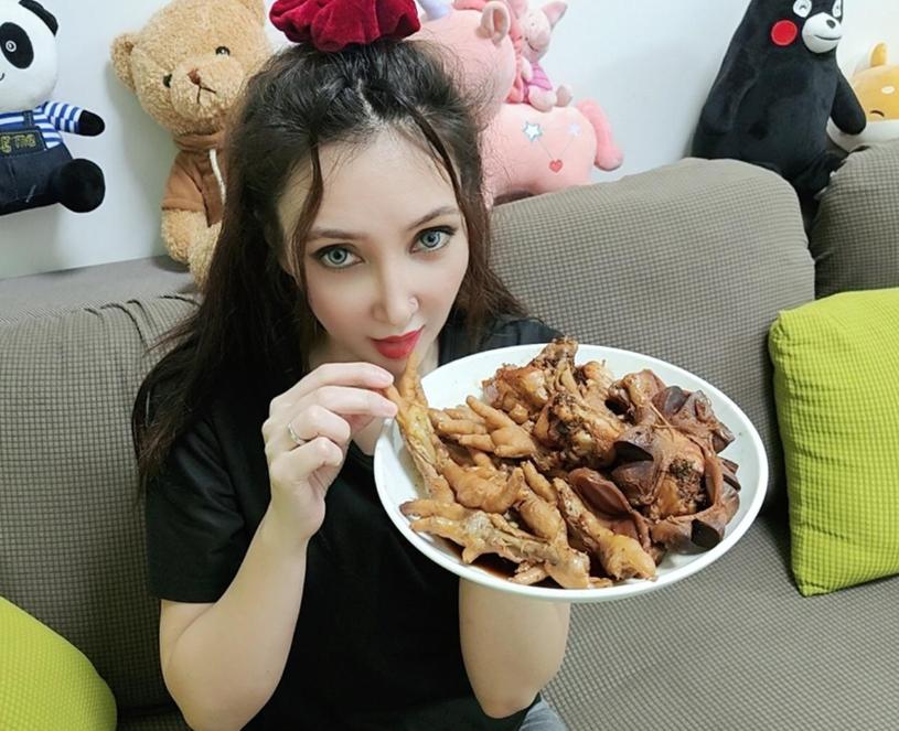 异域美女：曾是迪拜空姐，不要房不要彩礼嫁中国小伙，如今咋样了