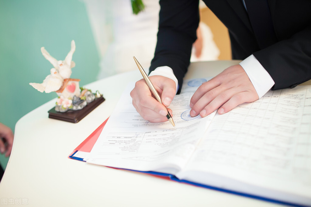 欠钱不还是该报警还是直接起诉,欠钱不还起诉需要报警吗