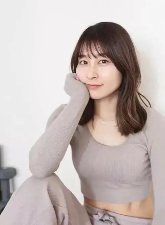 日本国足太太团,国足太太团美照