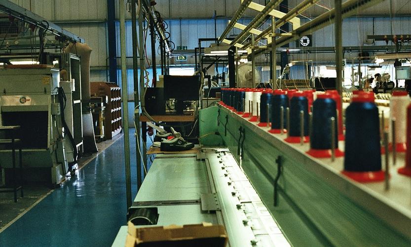 newbalance没有中文名字,Newbalance不是官方店靠谱吗