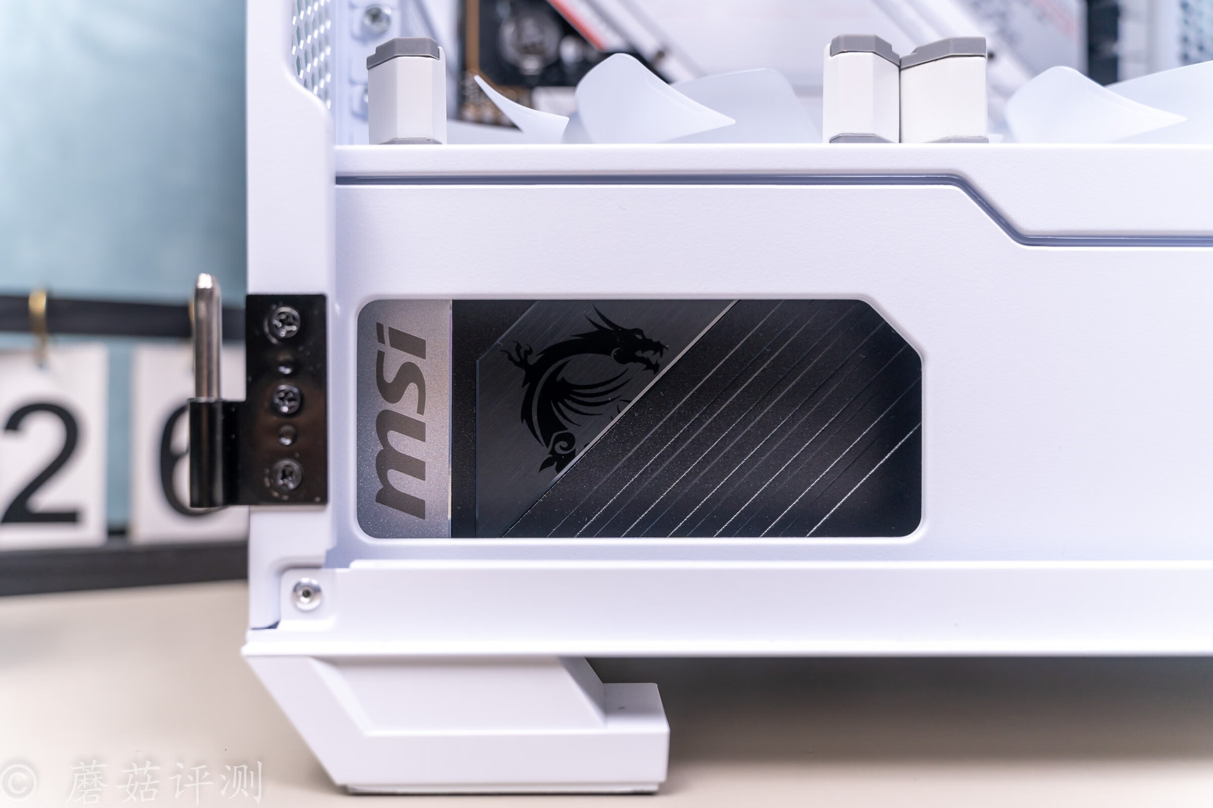 外观精致，散热优秀，适合干活，索泰RTX4090AMP显卡评测