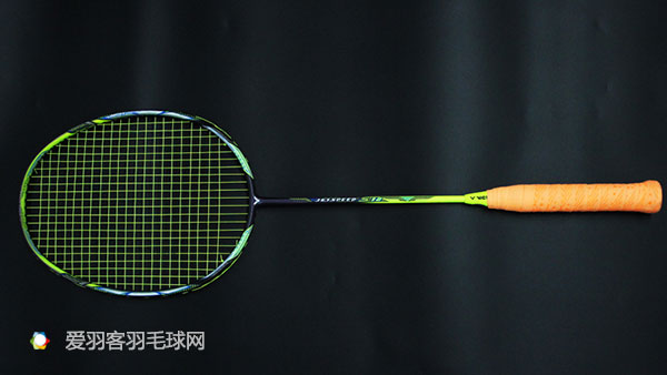 过年了买件衣服犒劳一下自己,羽毛球装备购买指南