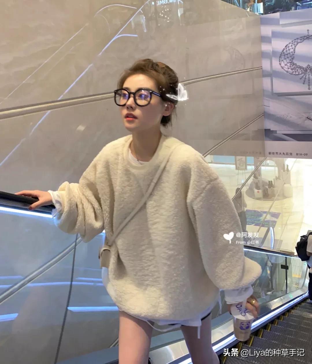 最流行的羊羔毛款式,羊羔绒还流行吗