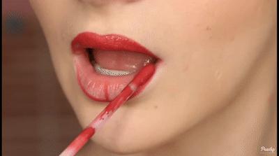 35岁姐姐打造无暇妆容,50岁姐姐如何搭配好看