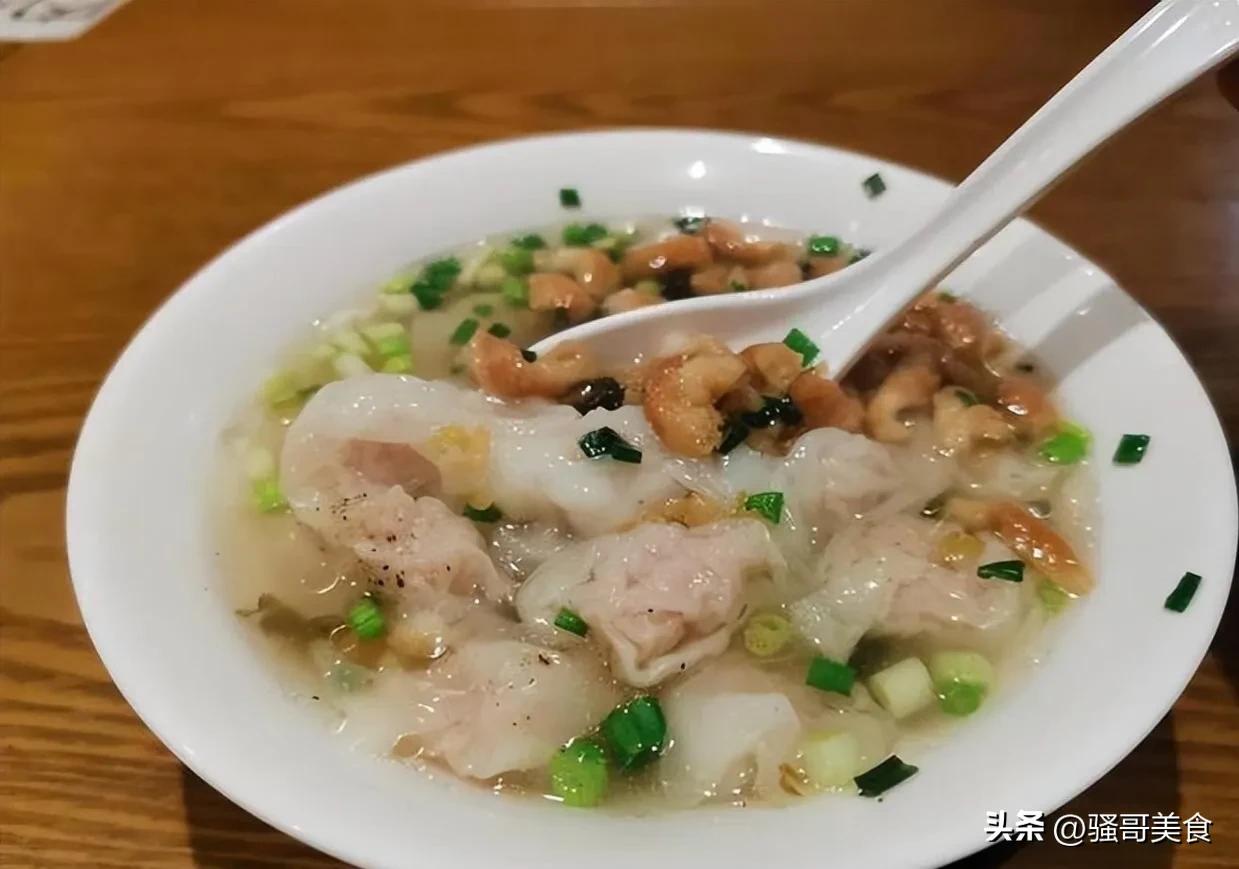 理发师惨遭离婚，转店买车游黄山，放飞自我